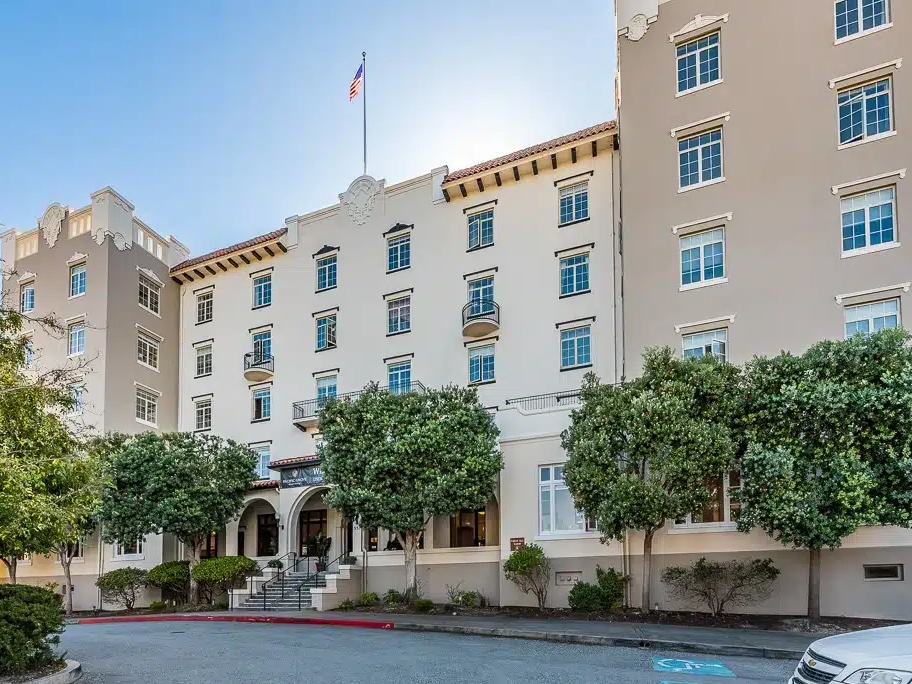 Pacific Grove Senior Living — exterior